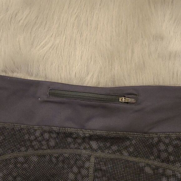 Nike dry fit black capri leggings size small - Picture 6 of 6